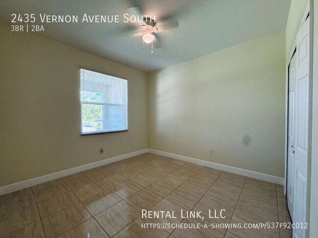Building Photo - 2435 Vernon Ave S