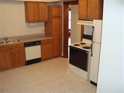  - 400 College St SE