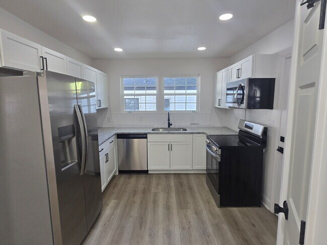 Building Photo - "Newly and beautifully remodeled 3-Bed home on Denmark Street!"
