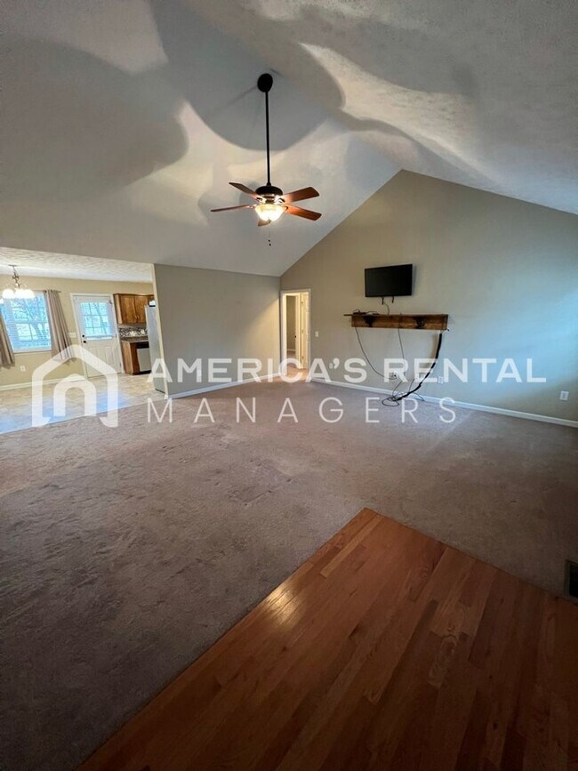 Building Photo - MOVE IN SPECIAL!!! - Home for rent in Lincoln!!! Available NOW!!! - Sign a lease by 5/15/26 to re...