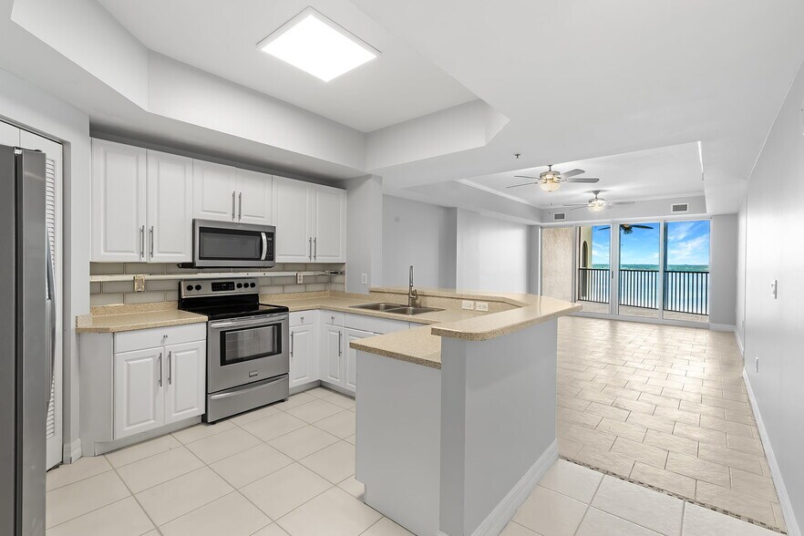 Building Photo - 2797 1st St