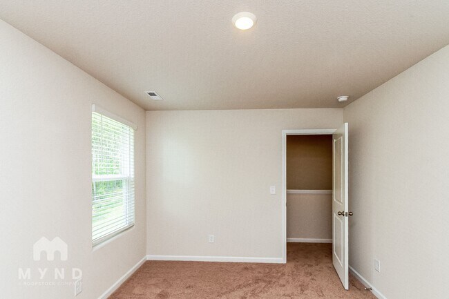 Building Photo - 295 Ivy Bank Dr