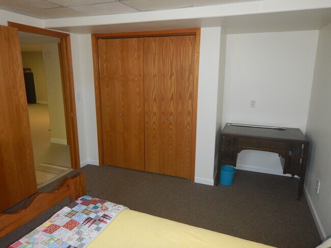 Building Photo - 35270 W Walker Rd