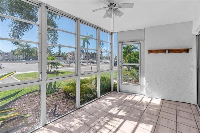 Building Photo - 4902 38th Way S