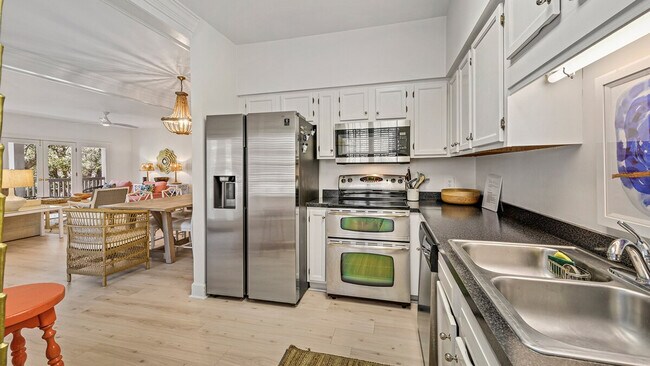 Building Photo - 723 Bonnyneck Dr