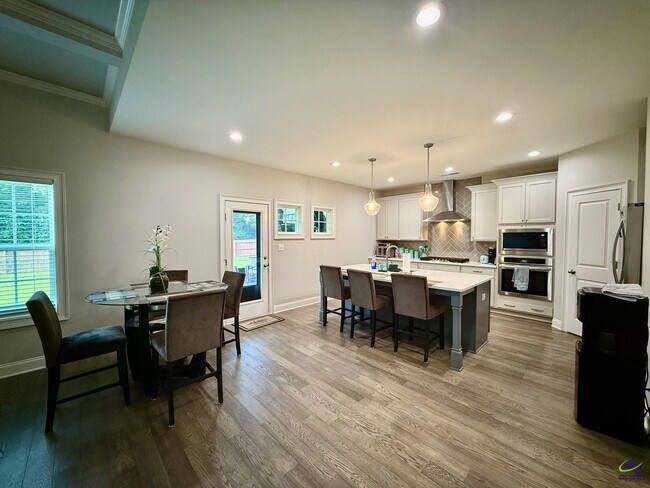 Building Photo - 404 Bella Notte Cir