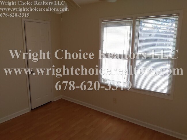 Building Photo - 2256 Wellington Cir