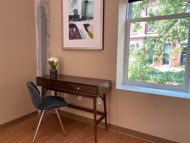 Building Photo - 83 Hanover St