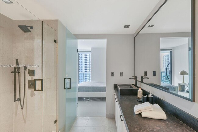 Building Photo - 465 Brickell Ave