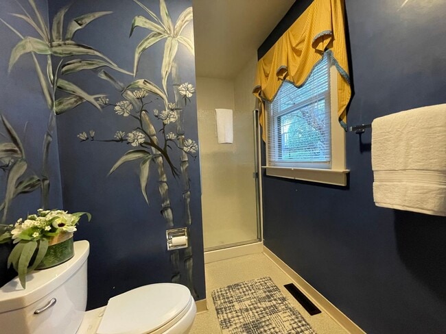 Building Photo - 189C-F-TL-CS