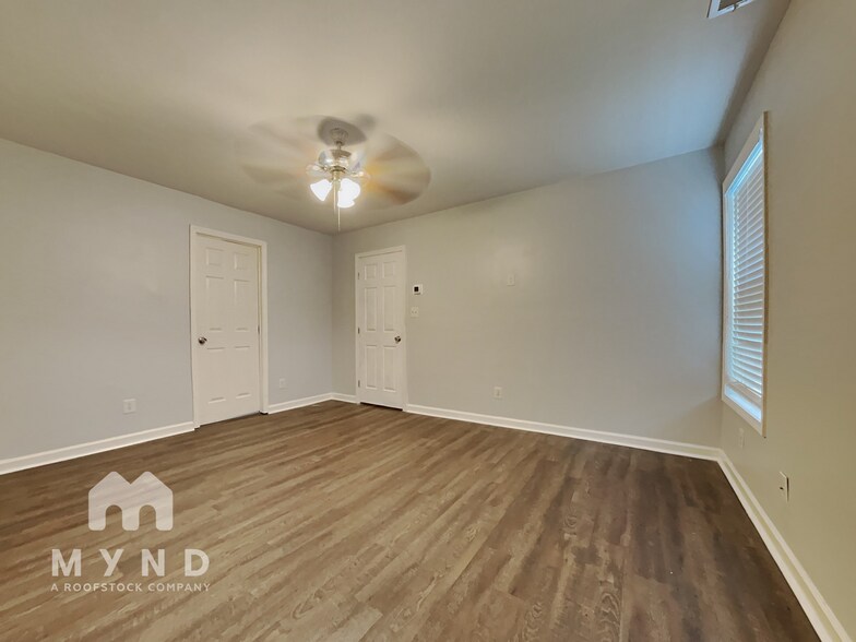 Building Photo - 2421 2nd St NW