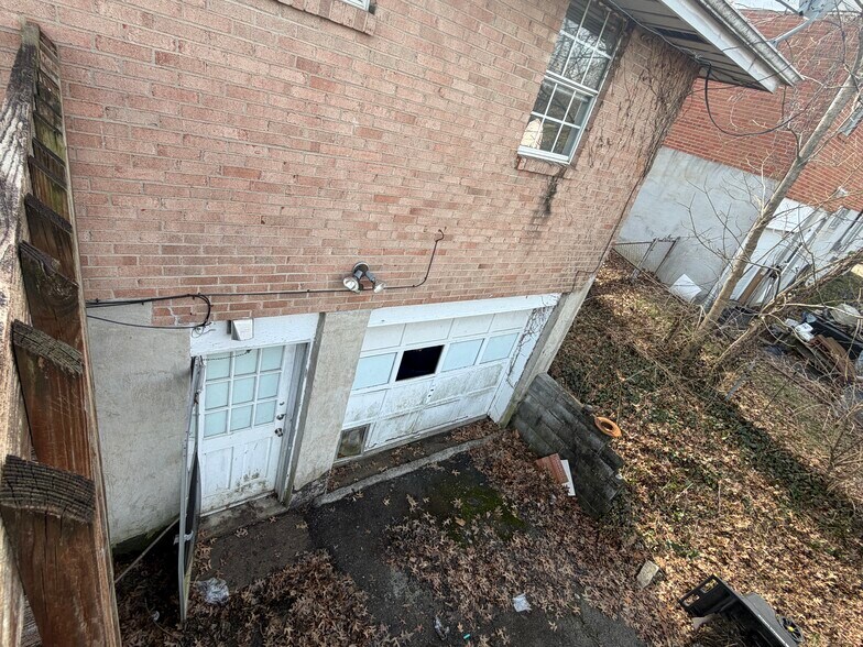 Building Photo - 1259 Trent Blvd