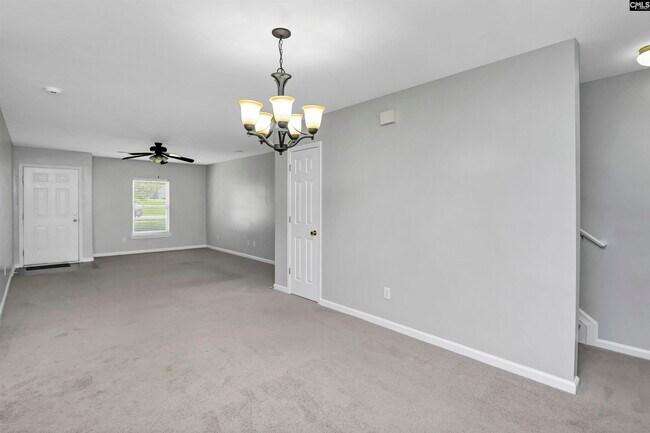 Building Photo - 141 Wigmore Ln
