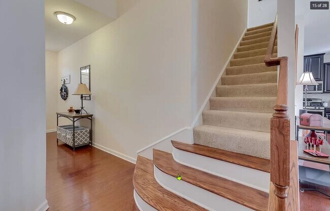 Building Photo - 26 Irvington Dr