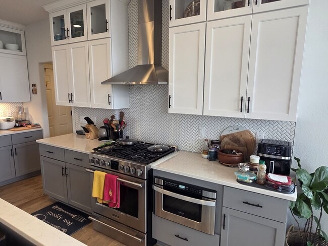 Building Photo - 5 bedroom Pewaukee home in Broken Hill