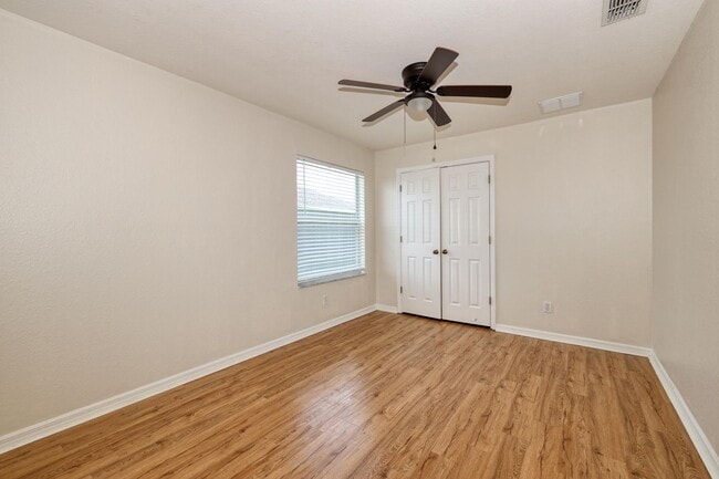 Building Photo - January Special offer 50% off First Month's Rent!  5 Bedroom In Cypress Cay in the Gateway Community