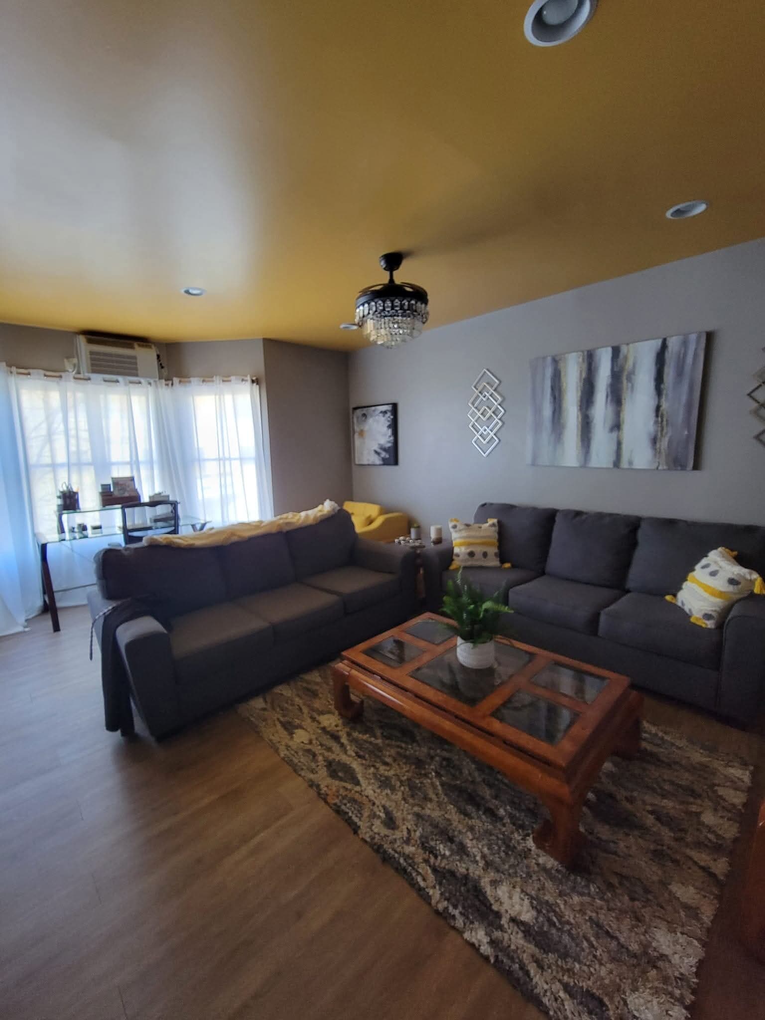 Building Photo - 132 N 3rd St