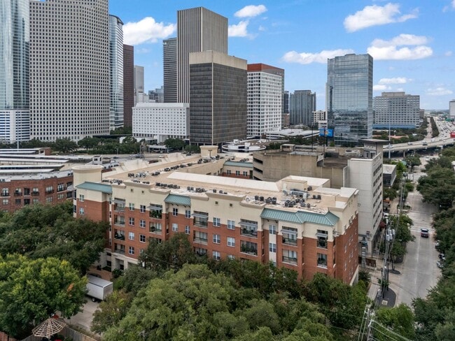 Building Photo - 300 St Joseph Pkwy