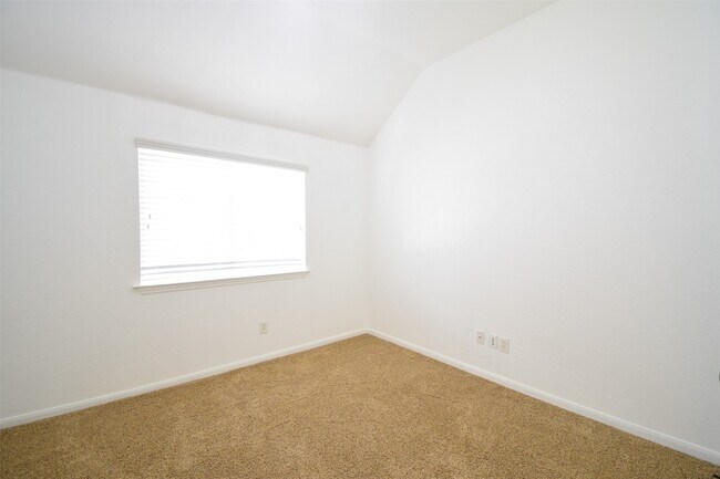 Building Photo - 34 S Rambling Ridge Pl