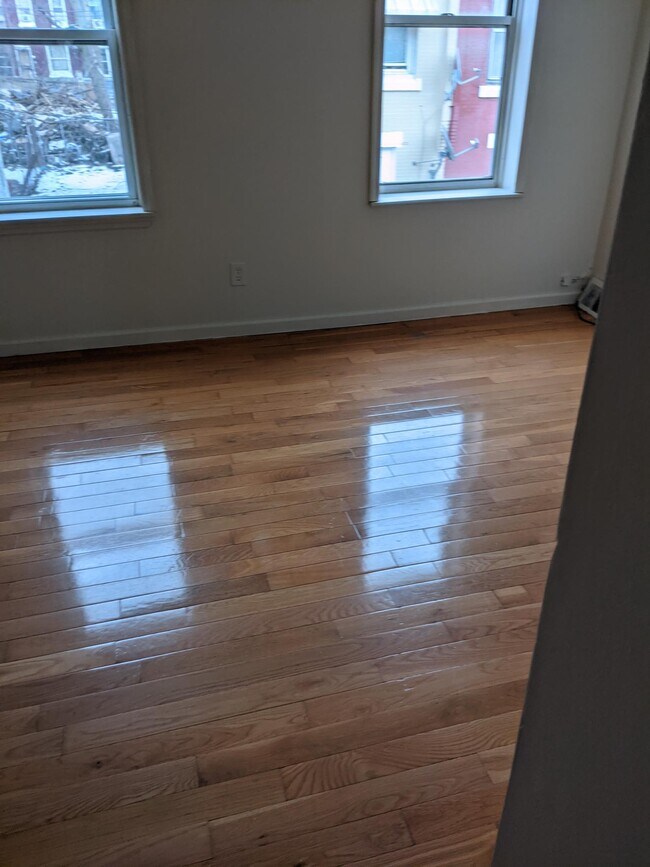 Building Photo - 1824 N Taney St