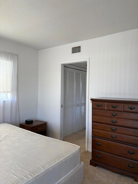 Building Photo - 44 Waltham B