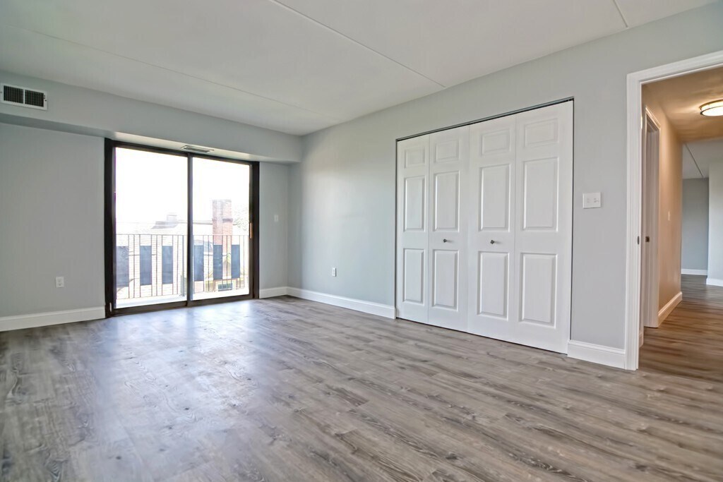 Building Photo - 386 Broadway