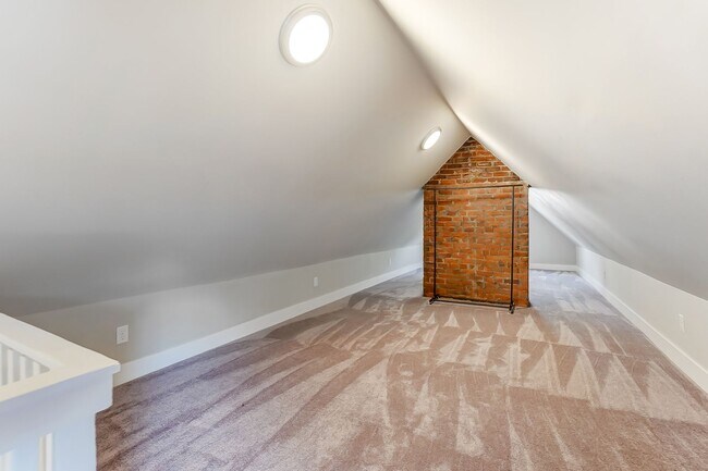 Building Photo - 5107 Marion Ave