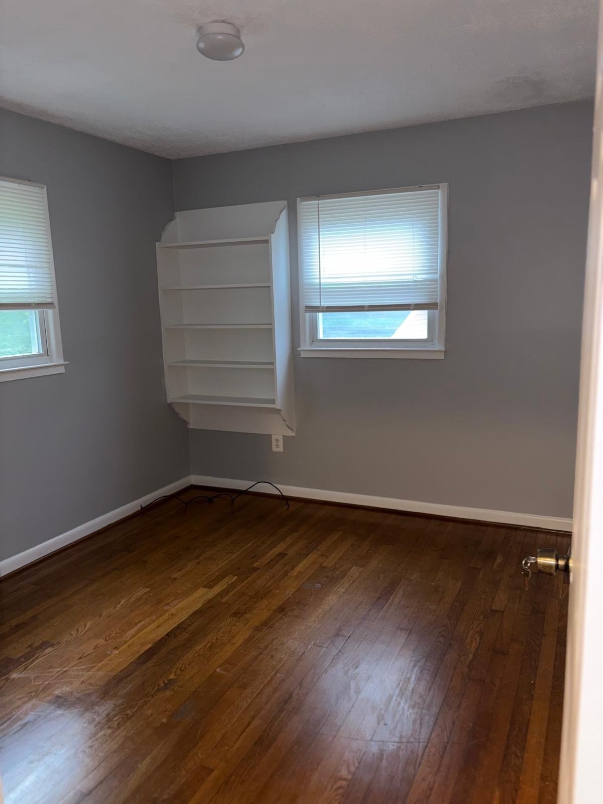 Building Photo - 13430 Pinetree Dr