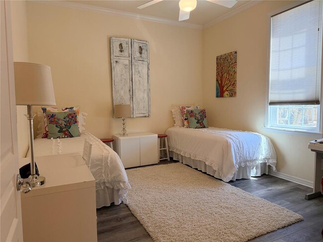 Building Photo - 5211 SW 91st Terrace