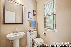 Building Photo - 2535 Villa Borghese