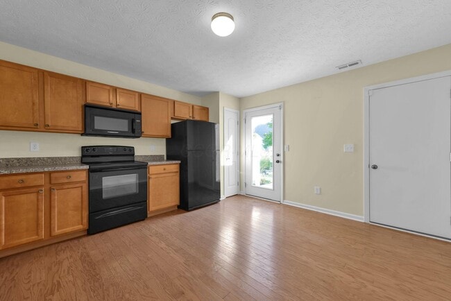 Building Photo - 5833 Ivy Branch Dr