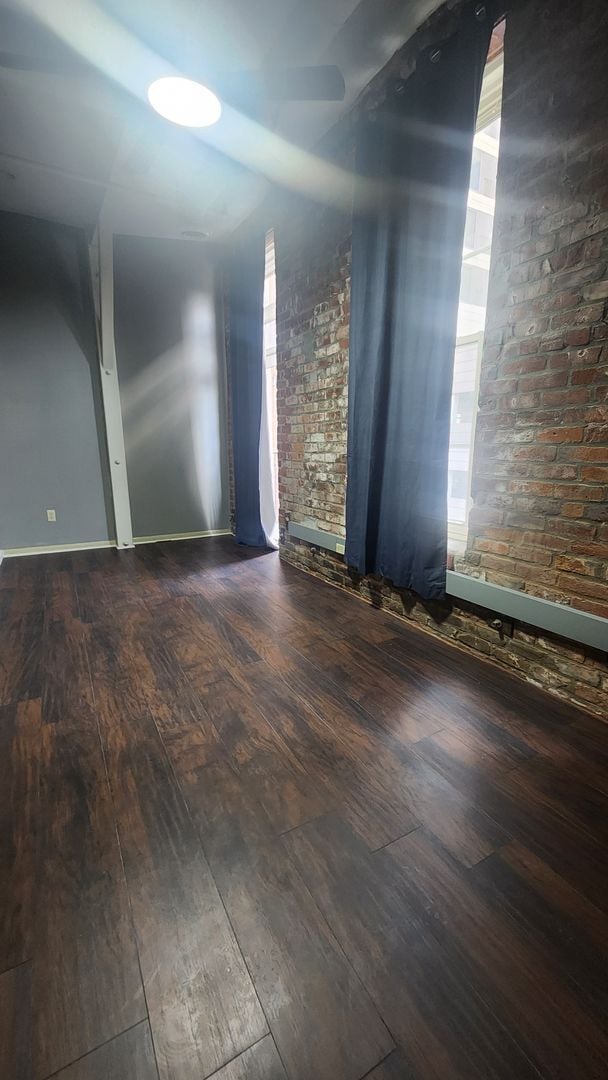 Building Photo - 1211 Howard St