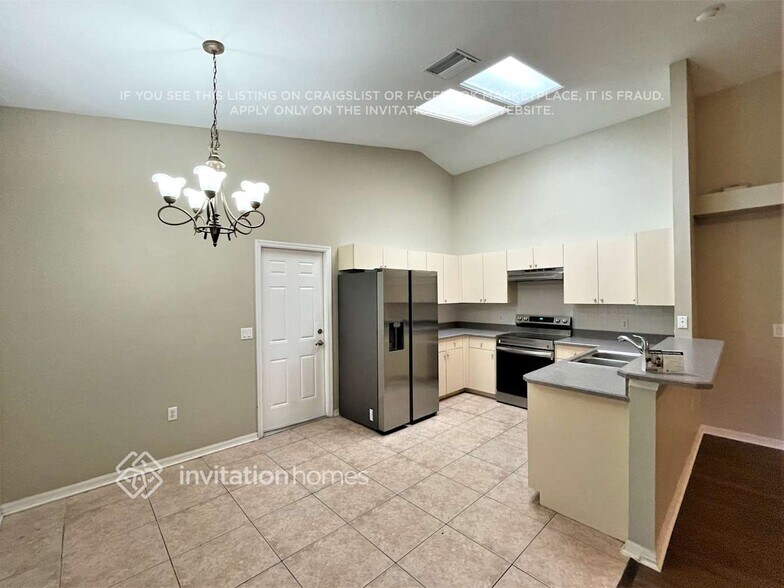 Building Photo - 194 Vermont Ave