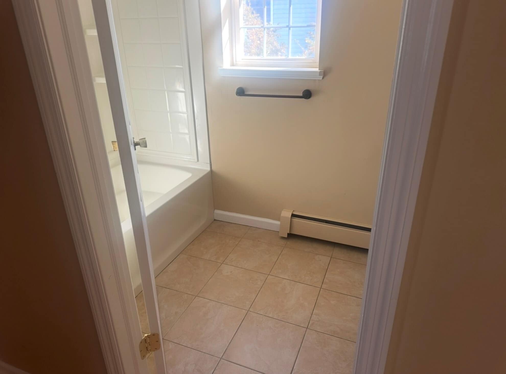 Building Photo - 415 N 5th Ave