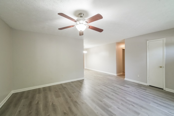 Building Photo - 1631 Pecan Log Pl