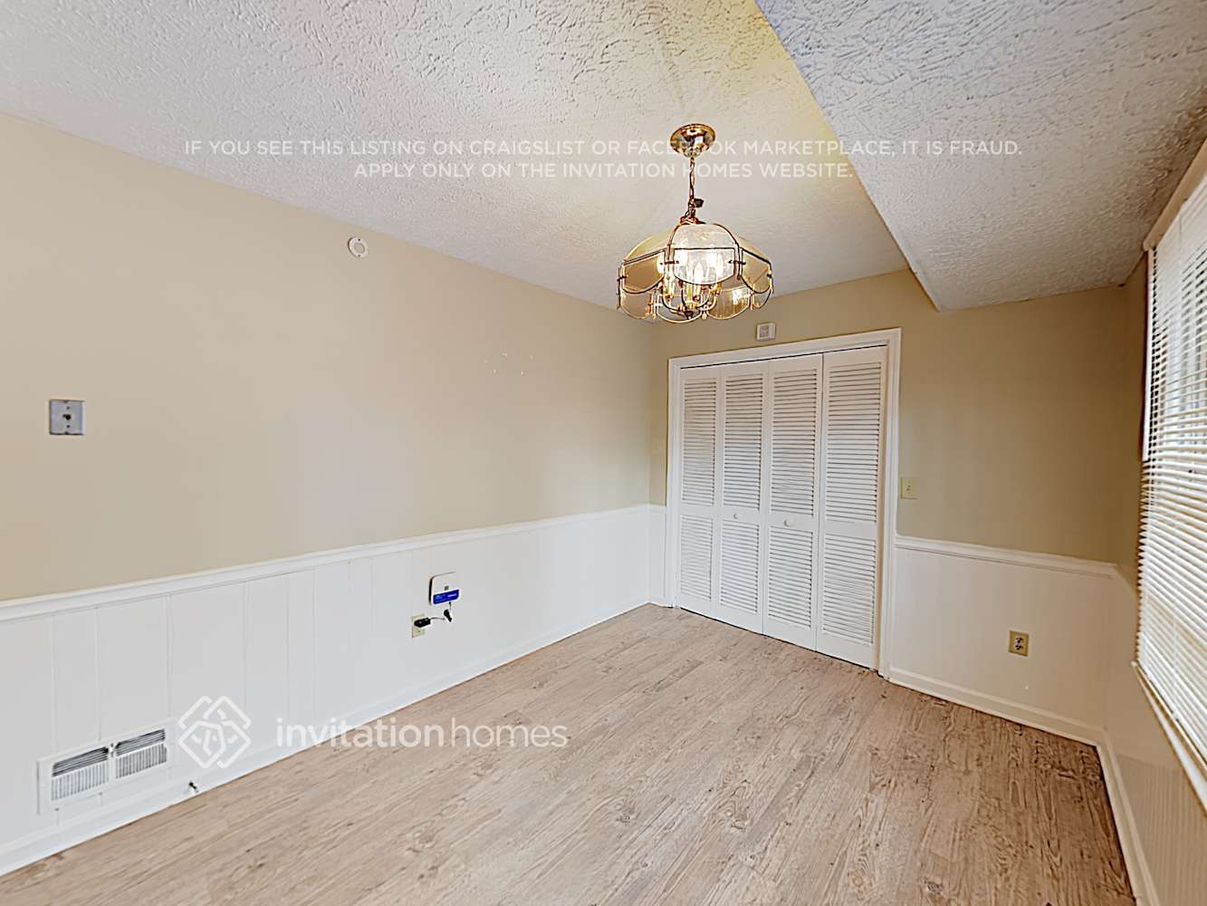 Building Photo - 5676 Crestwood Dr SW