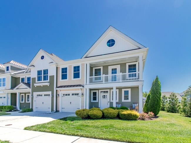 Building Photo - Unfurnished Year-Round Rental: 4BR End-Unit Townhome in Governors Near Downtown Lewes & Bike Trail