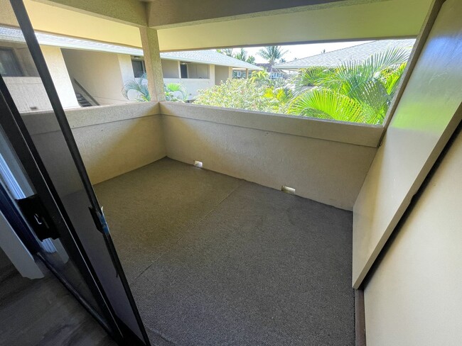 Building Photo - Maui Gardens Unfurnished 1BR/1BA End Unit Available