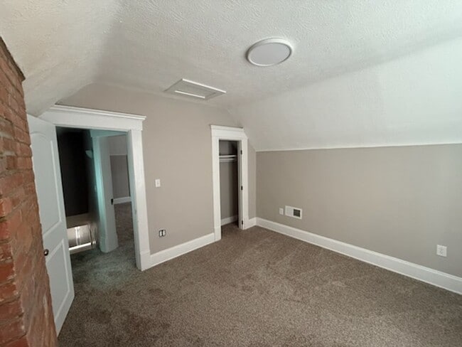 Building Photo - 367 E Morrill Ave