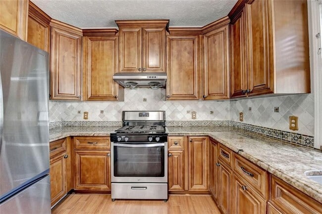 Building Photo - 702 Ashley Glen Ln
