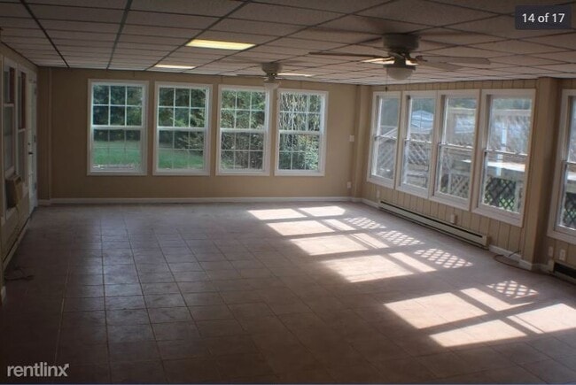Building Photo - 4 br, 2 bath House - 1060 Hull Rd