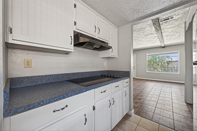 Building Photo - 23107 Bright Star Rd