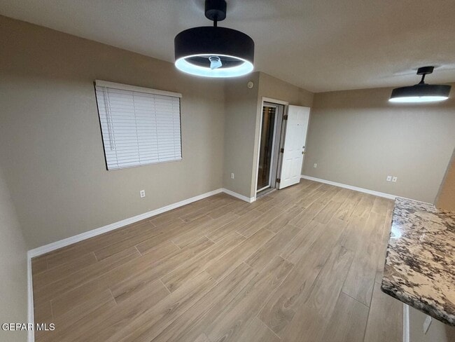 Building Photo - 3585 Waterspring Way