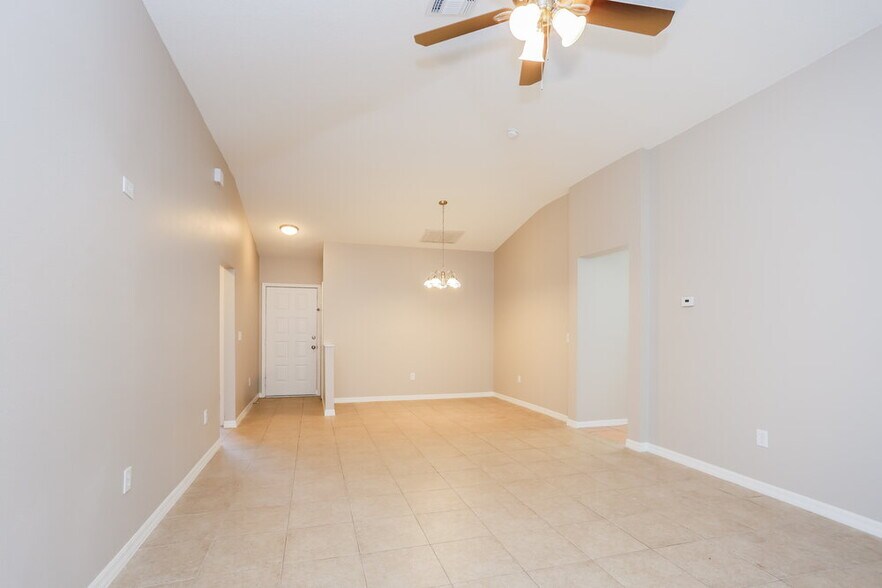 Building Photo - 1209 Alpine Lake Dr