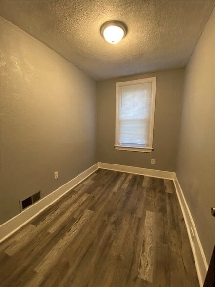 Building Photo - 213 Copeland St