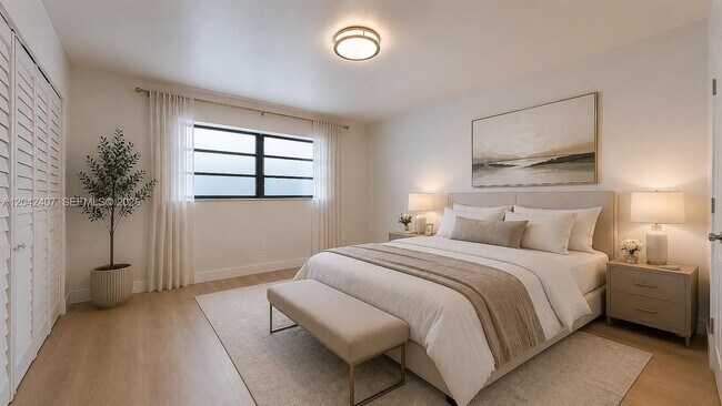 Building Photo - 1670 W 42nd St
