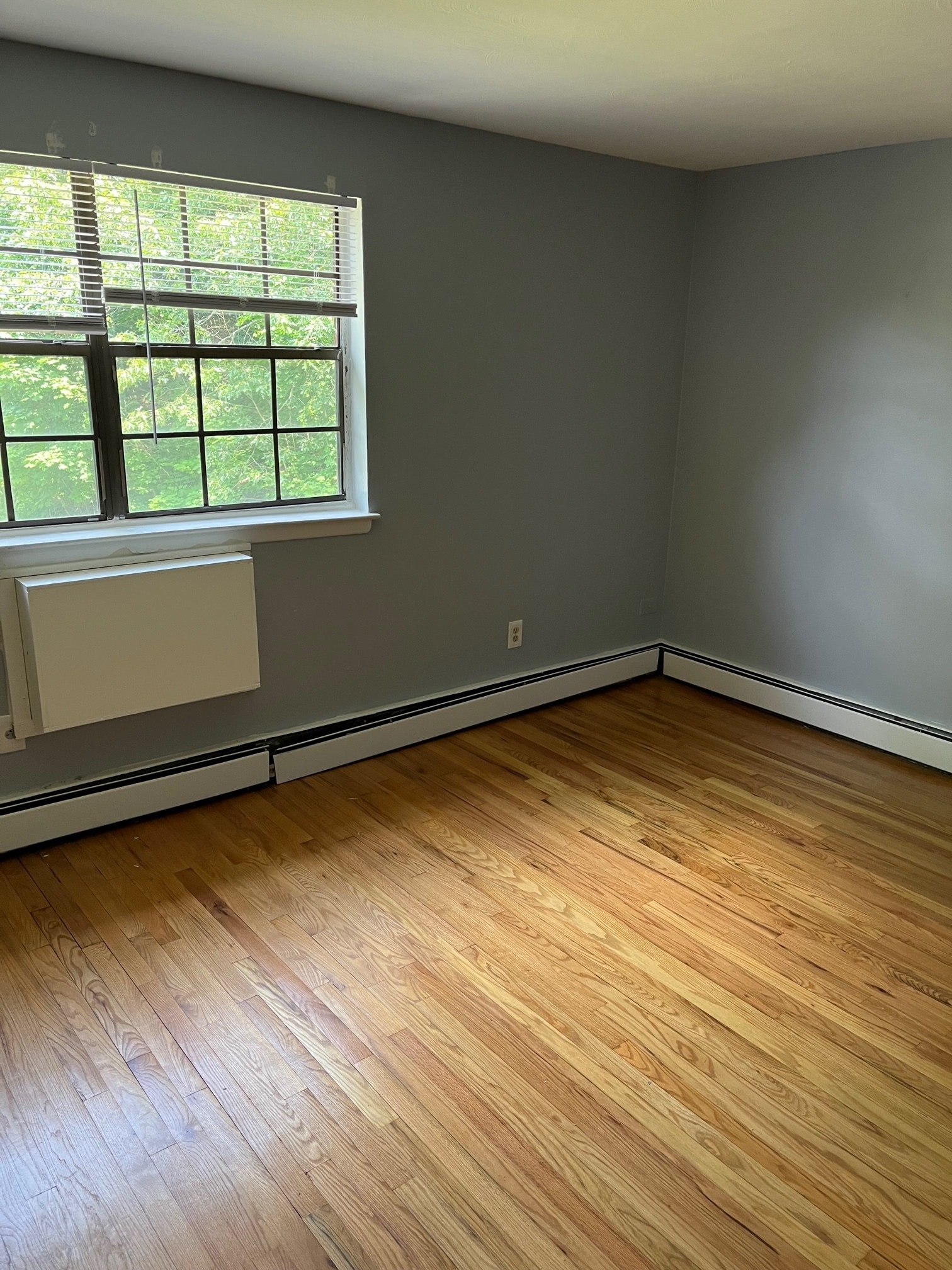 Building Photo - 122 Sycamore Ln