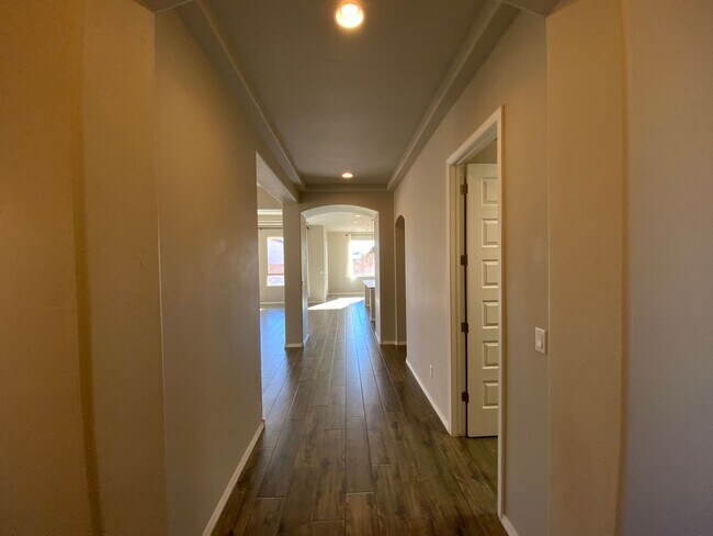 Building Photo - Recent Construction Luxury 4 Bedroom Home Available Near 528 / 550 in Rio Rancho!