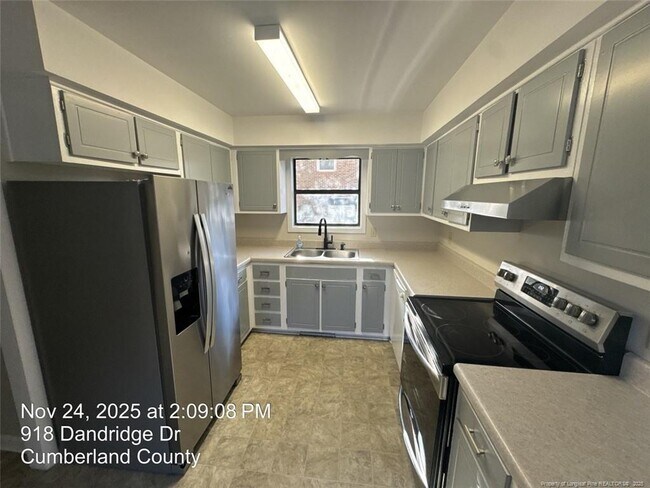 Building Photo - 918 Dandridge Dr