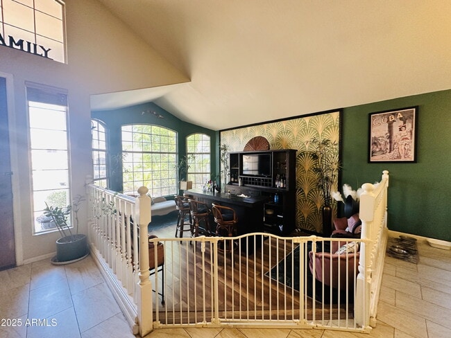 Building Photo - 727 W Mendoza Cir